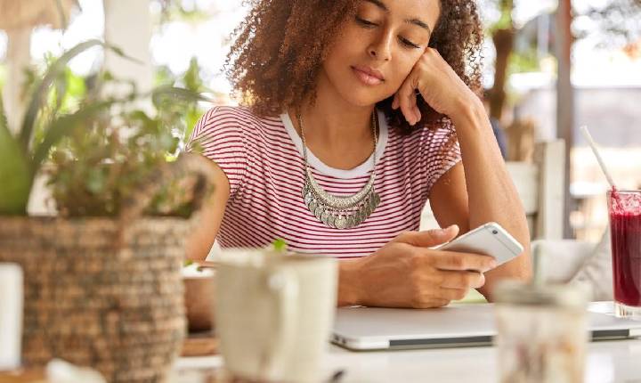 Chefe mandou mensagem no feriado: sou obrigado a responder?