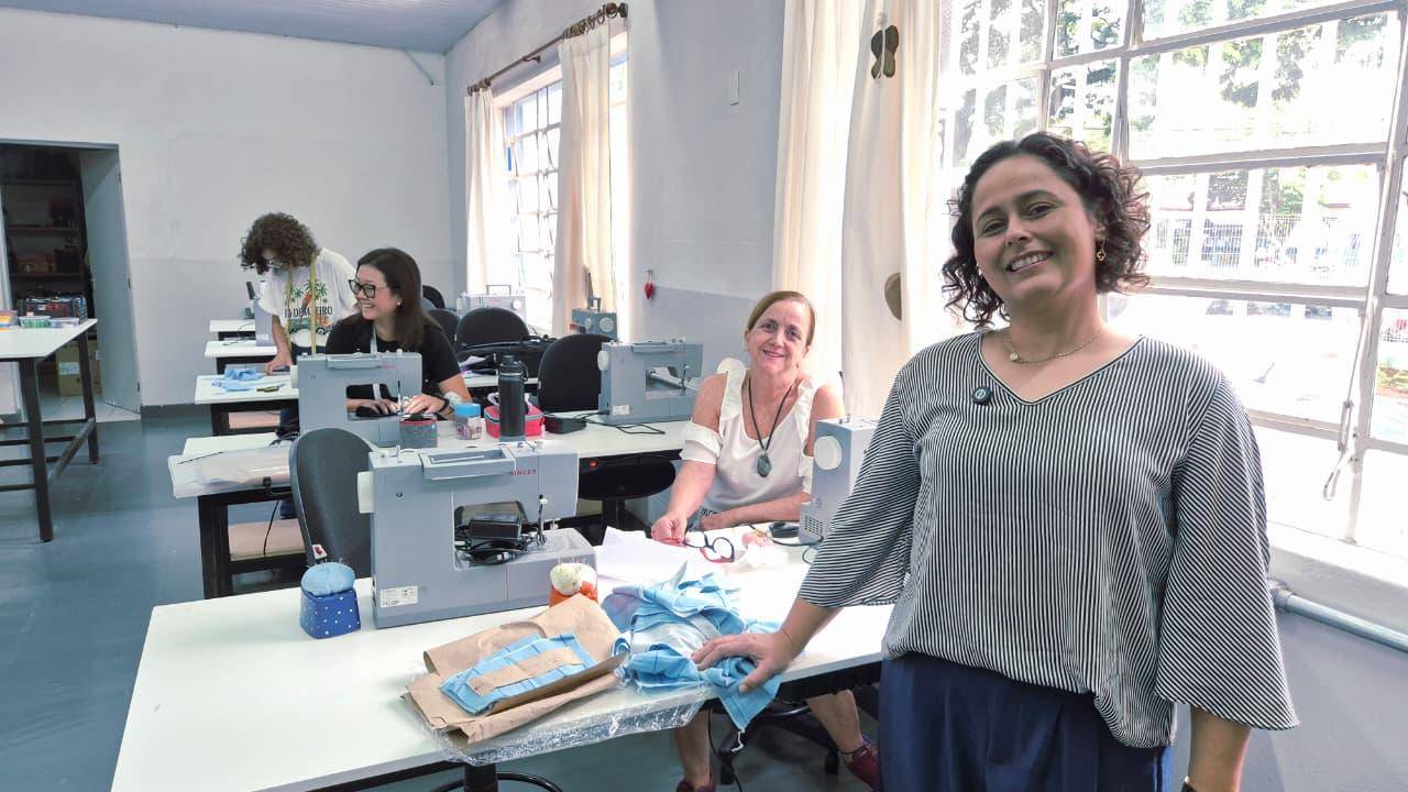 Criarte abre inscrições para novas turmas do curso de Costura e Customização de Figurinos