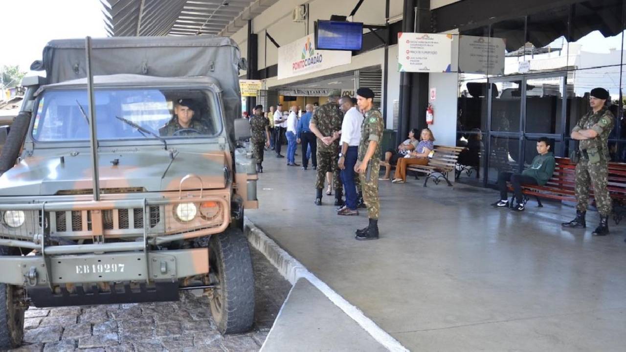 Junta de Serviço Militar realiza exposição em comemoração ao Dia do Exército Brasileiro