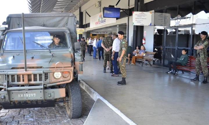 Junta de Serviço Militar realiza exposição em comemoração ao Dia do Exército Brasileiro