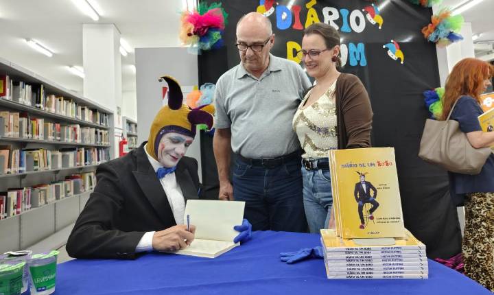Koringa lança livro em Indaiatuba