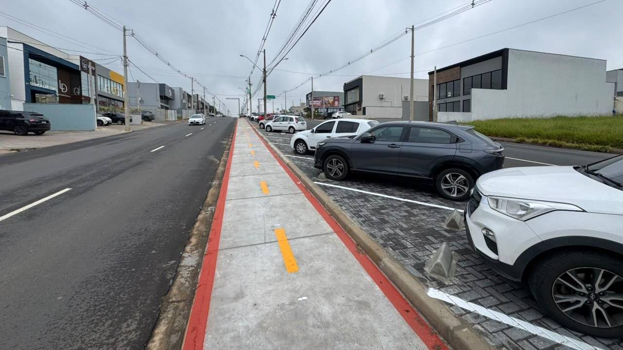 Prefeitura conclui obras de readequação viária na Avenida Fábio Ferraz Bicudo