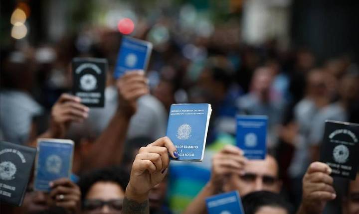 RMC sobe duas posições e tem 11 cidades entre as campeãs de empregos no ano