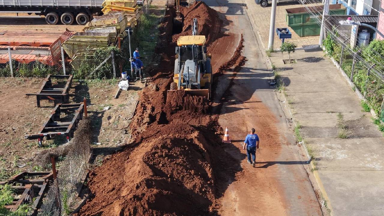 SAAE avança na implantação de nova adutora para reforçar abastecimento de água na Zona Sul