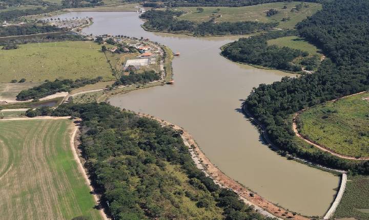 Saae conclui mais uma etapa do desassoreamento na represa do Mirim