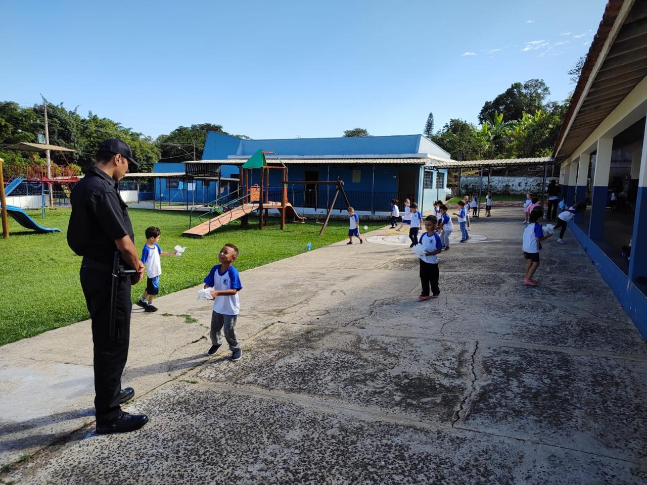 Prefeitura instala Controle Remoto de Emergência nas escolas municipais