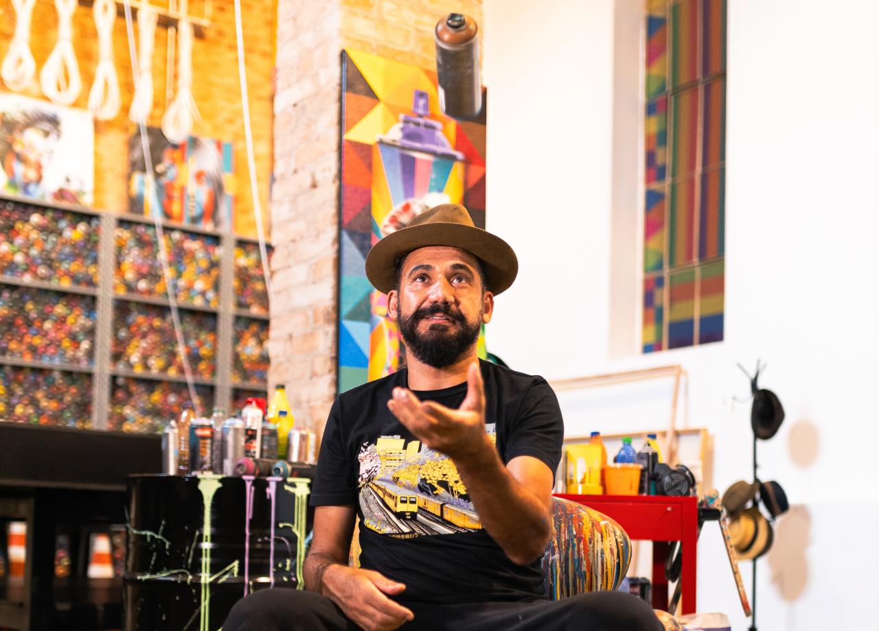Kobra abre as portas de ateliê para visitação no FAMA Museu