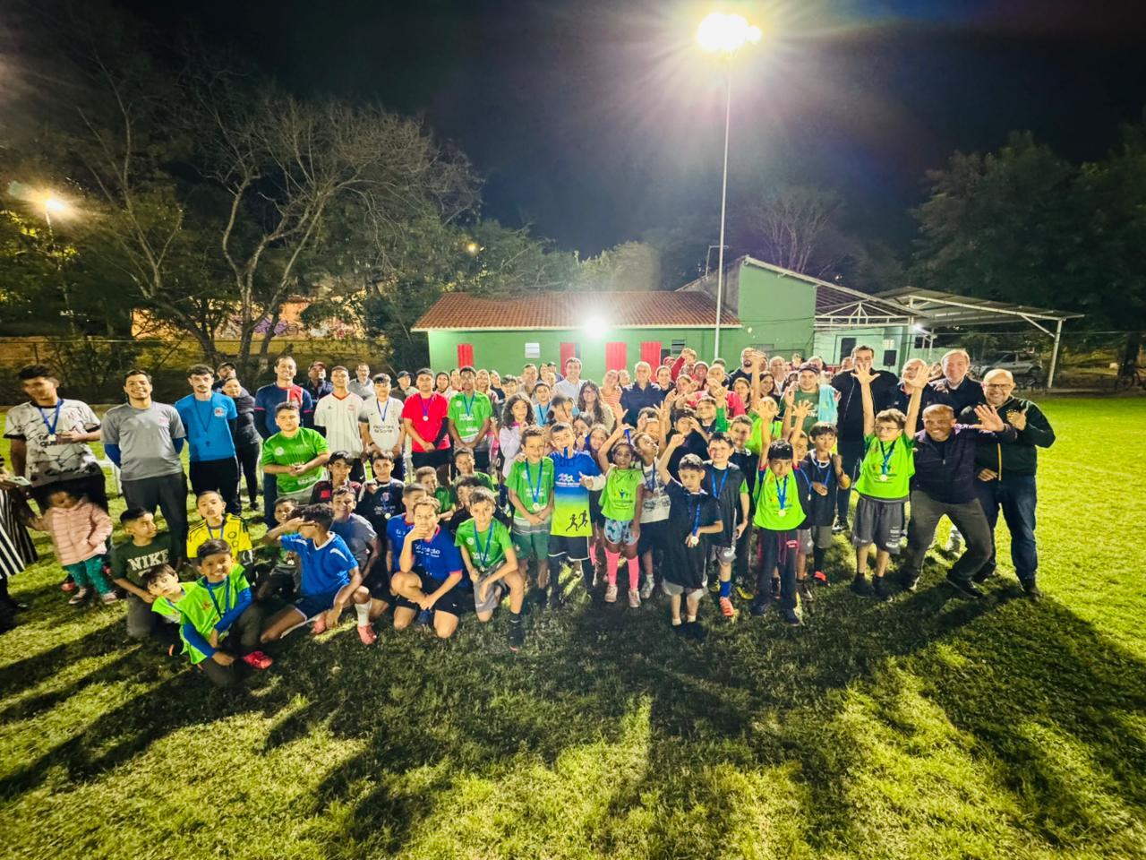 Dr. Custódio inaugura nova estrutura de iluminação no Parque Indaiá