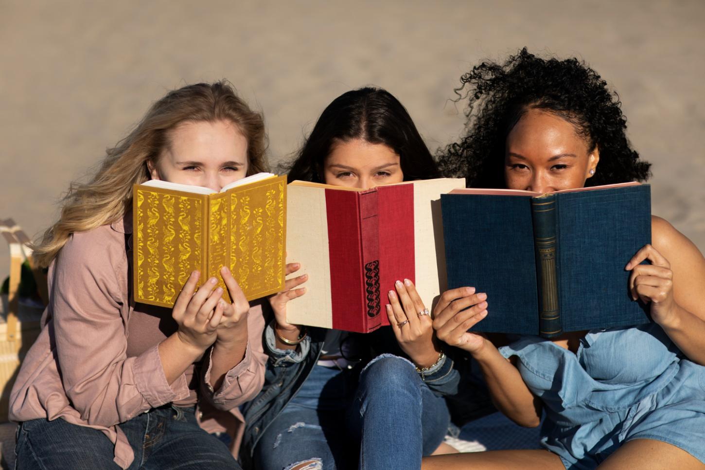 Clube do Livro Estante Queer debate 