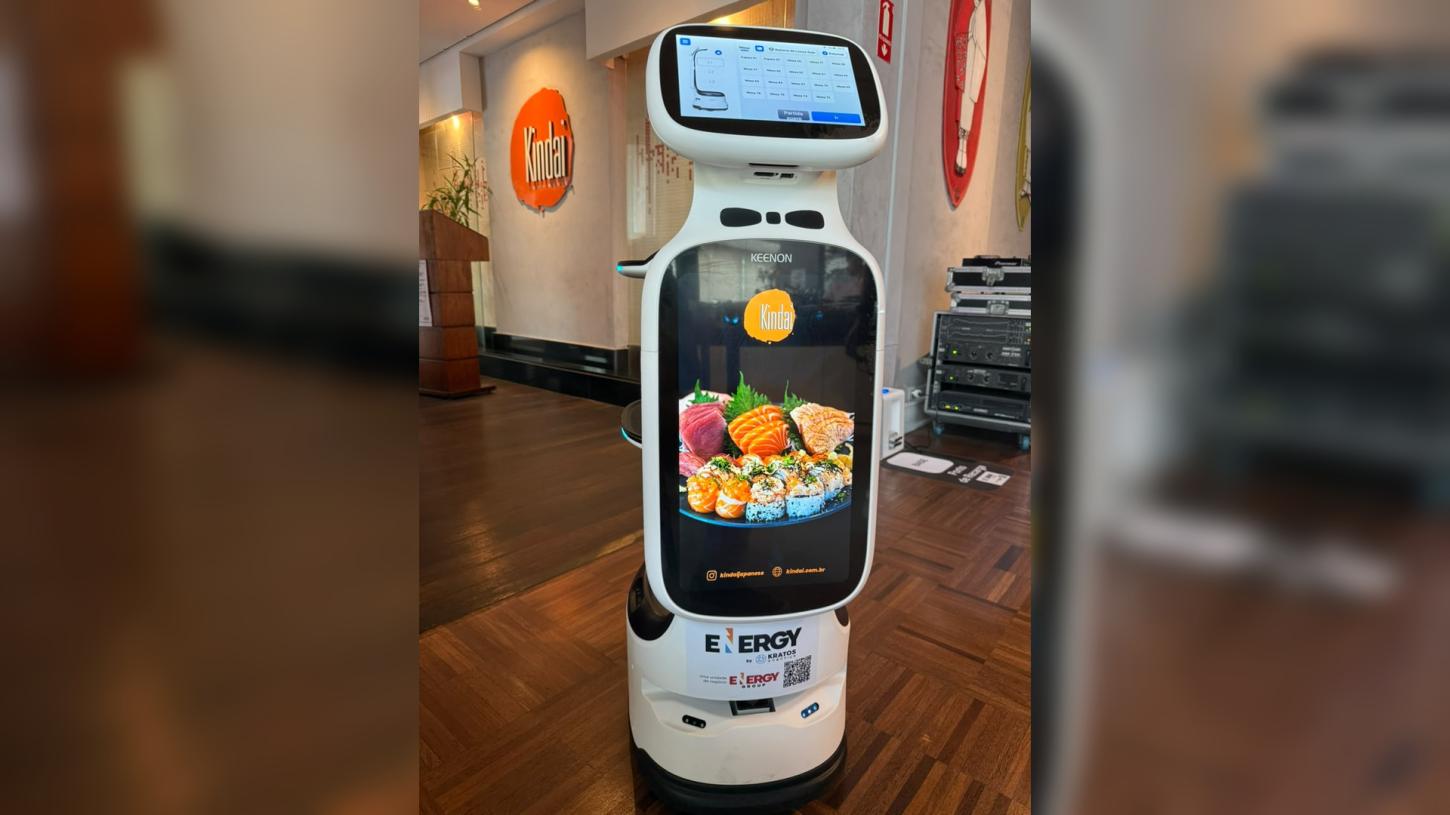 Rede Vitória Hotéis implanta três robôs garçons em restaurantes de Campinas, Indaiatuba e Paulínia