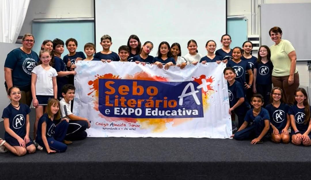 Alunos do Colégio Almeida Júnior arrecadam livros para o tradicional Sebo Literário
