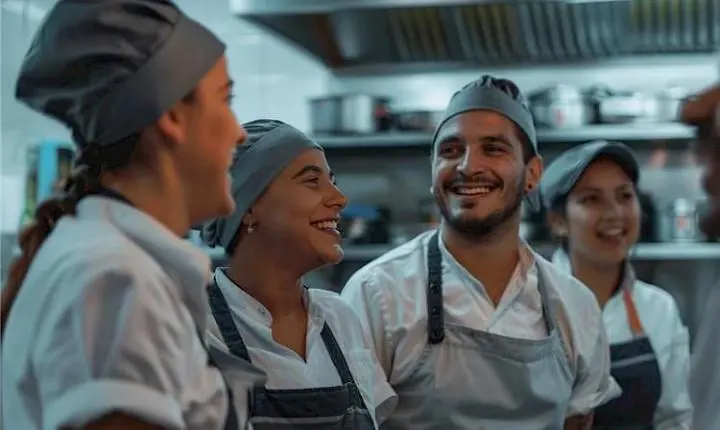 Bares e restaurantes da Região Metropolitana de Campinas criam 126 empregos formais em agosto