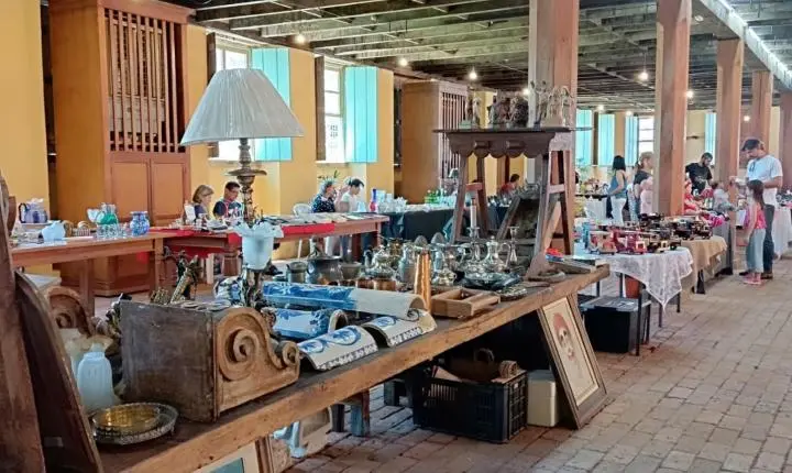Feira de Antiguidades & Curiosidades movimenta o Espaço Fábrica São Luiz neste domingo em Itu